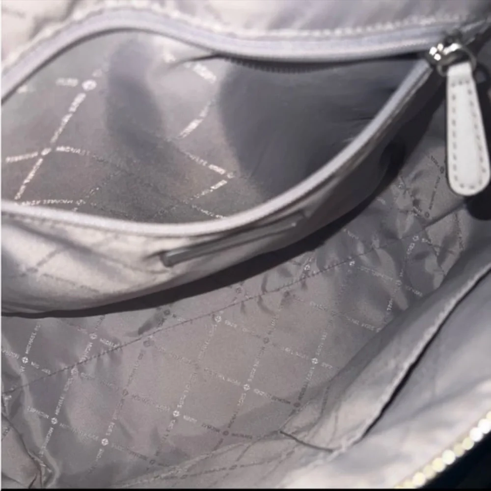 MICHAEL KORS Ciara Satchel Crossbody Handbag Gray/Cement - Picture 8 of 10